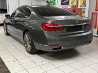 Gebraucht BMW 750 400 PS (294 kW) 2018 Grau Limousine