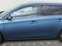 Gebraucht Toyota Auris Edition 111 PS (81 kW) 2016 Blau Kombi