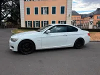 Gebraucht BMW 330 245 PS (180 kW) 2011 Weiß Coupé