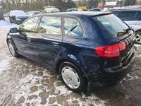 Gebraucht Audi A3 Attraction 125 PS (91 kW) 2011 Blau Kleinwagen