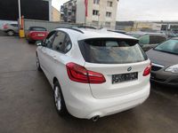 Gebraucht BMW 218 Advantage 140 PS (102 kW) 2018 Weiß Kombi