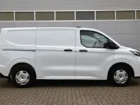 Gebraucht Ford Transit Custom 110 PS (80 kW) 2024 Weiß Van / Kleinbus