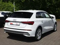 Gebraucht Audi A3 Sportback e-tron Advanced Plus 204 PS (150 kW) 2025 Gletscherweiß metallic Kleinwagen