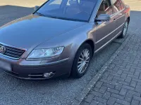 Gebraucht VW Phaeton 225 PS (165 kW) 2006 Braun Limousine