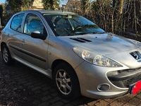 Gebraucht Peugeot 206+ 68 PS (50 kW) 2009 Silber Kleinwagen