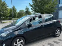 Gebraucht Toyota Yaris 101 PS (74 kW) 2016 Schwarz Kleinwagen
