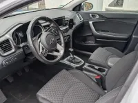 Gebraucht Kia Ceed Vision 140 PS (102 kW) 2019 Weiß Kleinwagen
