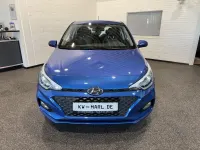 Gebraucht Hyundai i20 75 PS (55 kW) 2019 Blau Kleinwagen