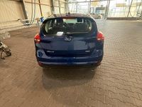Gebraucht Ford Focus 100 PS (73 kW) 2016 Blau Kleinwagen