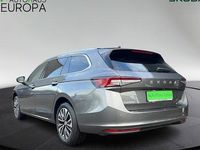 Neu Skoda Superb Selection 150 PS (110 kW) 2025 Grau Kombi