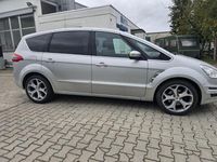 Gebraucht Ford S-MAX Titanium 140 PS (102 kW) 2011 Silber Van / Kleinbus