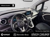 Gebraucht Mercedes T180 Progressive 131 PS (96 kW) 2024 Silber Van / Kleinbus