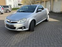 Gebraucht Opel Tigra 90 PS (66 kW) 2006 Silber Cabrio