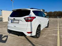 Gebraucht Ford Kuga ST-Line 175 PS (128 kW) 2018 Weiß SUV