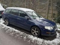 Gebraucht VW Passat 140 PS (102 kW) 2009 Blau Kombi