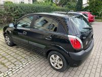 Gebraucht Kia Rio 97 PS (71 kW) 2008 Schwarz Limousine