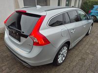 Gebraucht Volvo V60 114 PS (83 kW) 2016 Silber Kombi