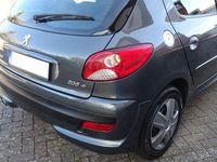 Gebraucht Peugeot 206+ 68 PS (50 kW) 2012 Grau Kleinwagen