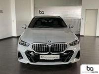 Gebraucht BMW 520 M Sport 197 PS (144 kW) 2025 Brooklyn grau met. Kombi