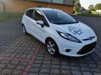 Gebraucht Ford Fiesta 82 PS (60 kW) 2010 Weiß Kleinwagen