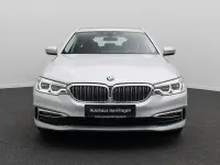 Gebraucht BMW 520 Luxury Line 190 PS (139 kW) 2019 Glaciersilber  a83schwarz Limousine