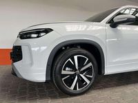 Neu VW Tayron Elegance 150 PS (110 kW) 2025 Pure white SUV