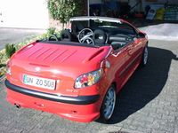 Gebraucht Peugeot 206 CC 109 PS (80 kW) 2002 Rot Cabrio