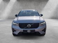 Neu Volvo XC40 Plus 163 PS (119 kW) 2026 Silber SUV