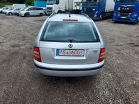 Gebraucht Skoda Fabia Ambiente 75 PS (55 kW) 2005 Silber Limousine