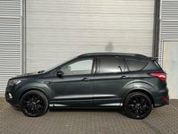 Gebraucht Ford Kuga ST-Line 179 PS (131 kW) 2019 Grün SUV
