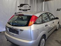 Usata Ford Focus 101 CV (74 kW) 1999 Argento Berlina