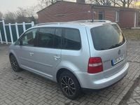 Gebraucht VW Touran 140 PS (102 kW) 2004 Silber Van / Kleinbus