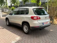 Gebraucht VW Tiguan Trendline 150 PS (110 kW) 2009 Gold SUV