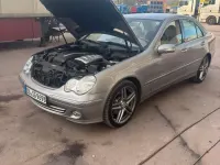 Gebraucht Mercedes C270 170 PS (125 kW) 2005 Grau Limousine