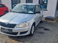 Gebraucht Skoda Fabia Cool Edition 60 PS (44 kW) 2015 Silber Limousine
