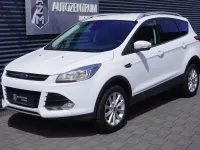 Gebraucht Ford Kuga Titanium 150 PS (110 kW) 2016 Weiß (sonderlackierung frostweiß) SUV