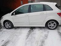 Gebraucht Mercedes B200 193 PS (141 kW) 2010 Weiß Van / Kleinbus