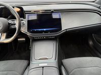 Gebraucht Mercedes E300 AMG 150 PS (110 kW) 2024 Unilack polarweiß Limousine