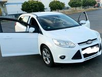 Gebraucht Ford Focus 115 PS (84 kW) 2014 Weiß Kombi