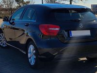 Gebraucht Mercedes A180 Edition 122 PS (89 kW) 2014 Schwarz Limousine