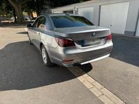 Gebraucht BMW 525 177 PS (130 kW) 2004 Grau Limousine