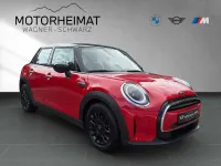 Gebraucht Mini Cooper Classic 136 PS (100 kW) 2023 Chili red Kleinwagen