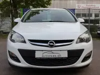 Używany Opel Astra Selection 116 KM (85 kW) 2015 Biały Kombi