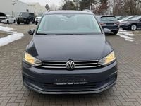 Gebraucht VW Touran Active 150 PS (110 kW) 2023 Grau Van / Kleinbus