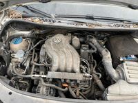 Gebraucht VW Touran 150 PS (110 kW) 2008 Silber Van / Kleinbus