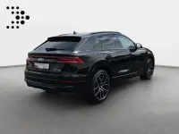 Gebraucht Audi Q8 S-Line 340 PS (250 kW) 2022 Mythosschwarz metallic SUV