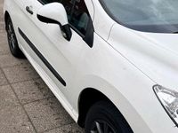 Gebraucht Peugeot 308 95 PS (69 kW) 2010 Weiß Kleinwagen