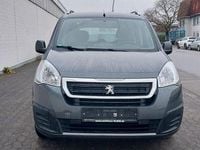 Gebraucht Peugeot Partner Tepee Active 120 PS (88 kW) 2016 Grau Van / Kleinbus