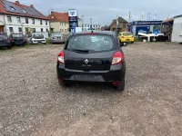 Gebraucht Renault Clio III Dynamique 75 PS (55 kW) 2010 Limousine