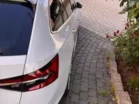 Gebraucht Skoda Superb Style 150 PS (110 kW) 2024 Weiß Kombi